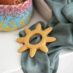 Sebra Sun Bijtring - Yellow -Kinderspeelgoed 5704680064851 2 0c6d