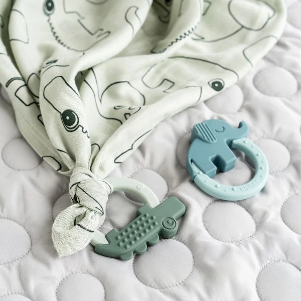 Done By Deer Friends Bijtring Green / Blue 2 Stuks 5 Done By Deer Friends Bijtring Green / Blue 2 Stuks - Afbeelding 3