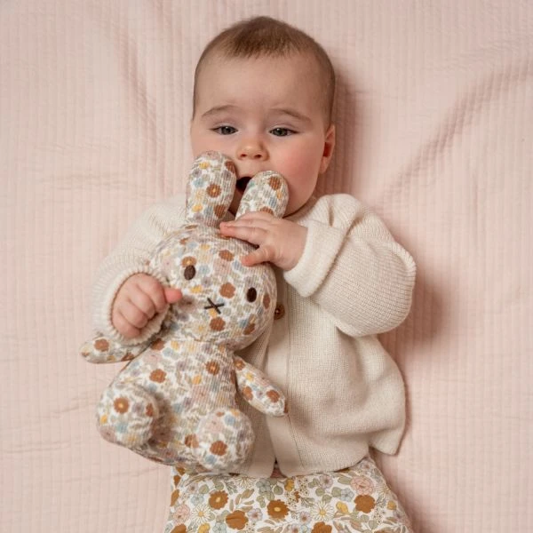 Nijntje Vintage Flowers All Over Knuffel 35 Cm - Afbeelding 3